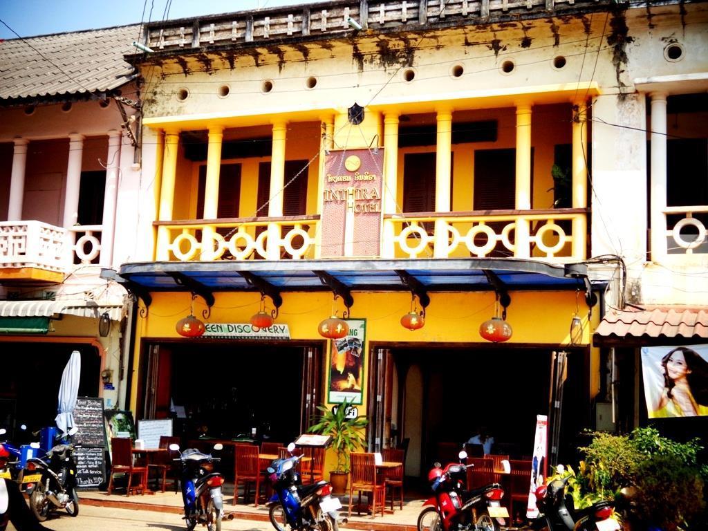 Inthira Thakhek Hotel Ngoại thất bức ảnh