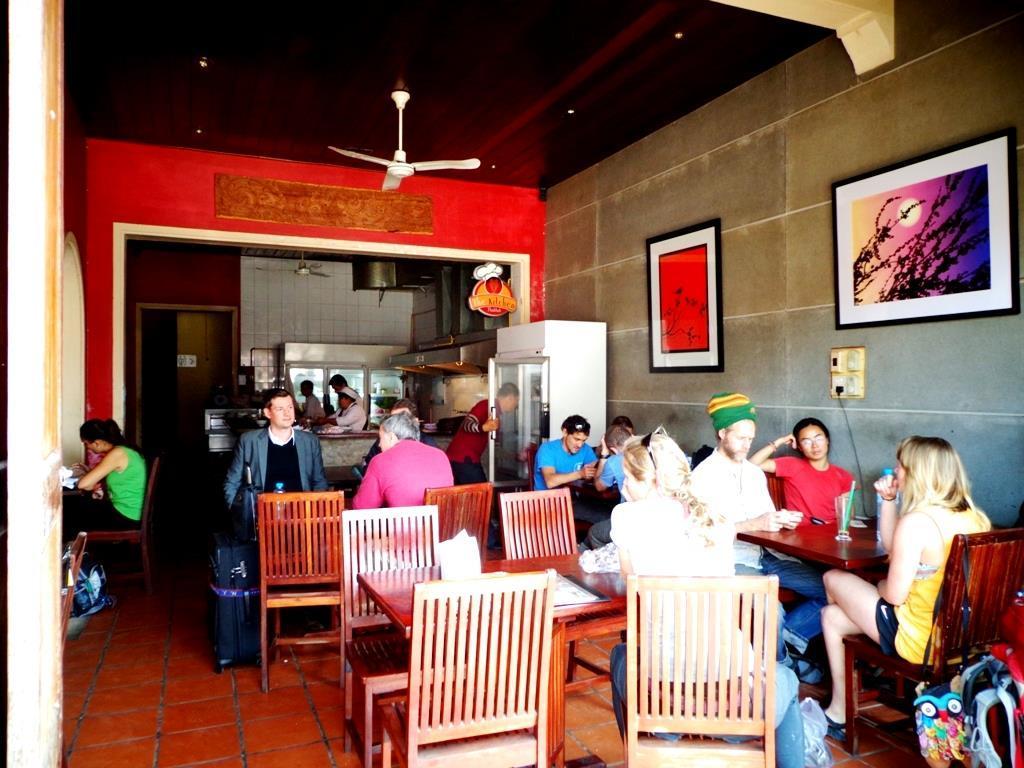 Inthira Thakhek Hotel Ngoại thất bức ảnh