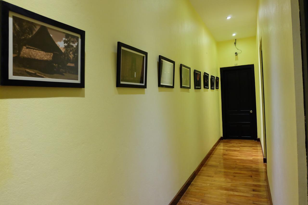 Inthira Thakhek Hotel Ngoại thất bức ảnh