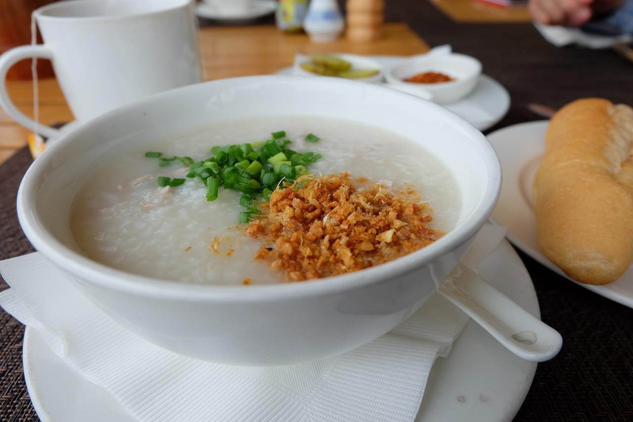Inthira Thakhek Hotel Ngoại thất bức ảnh