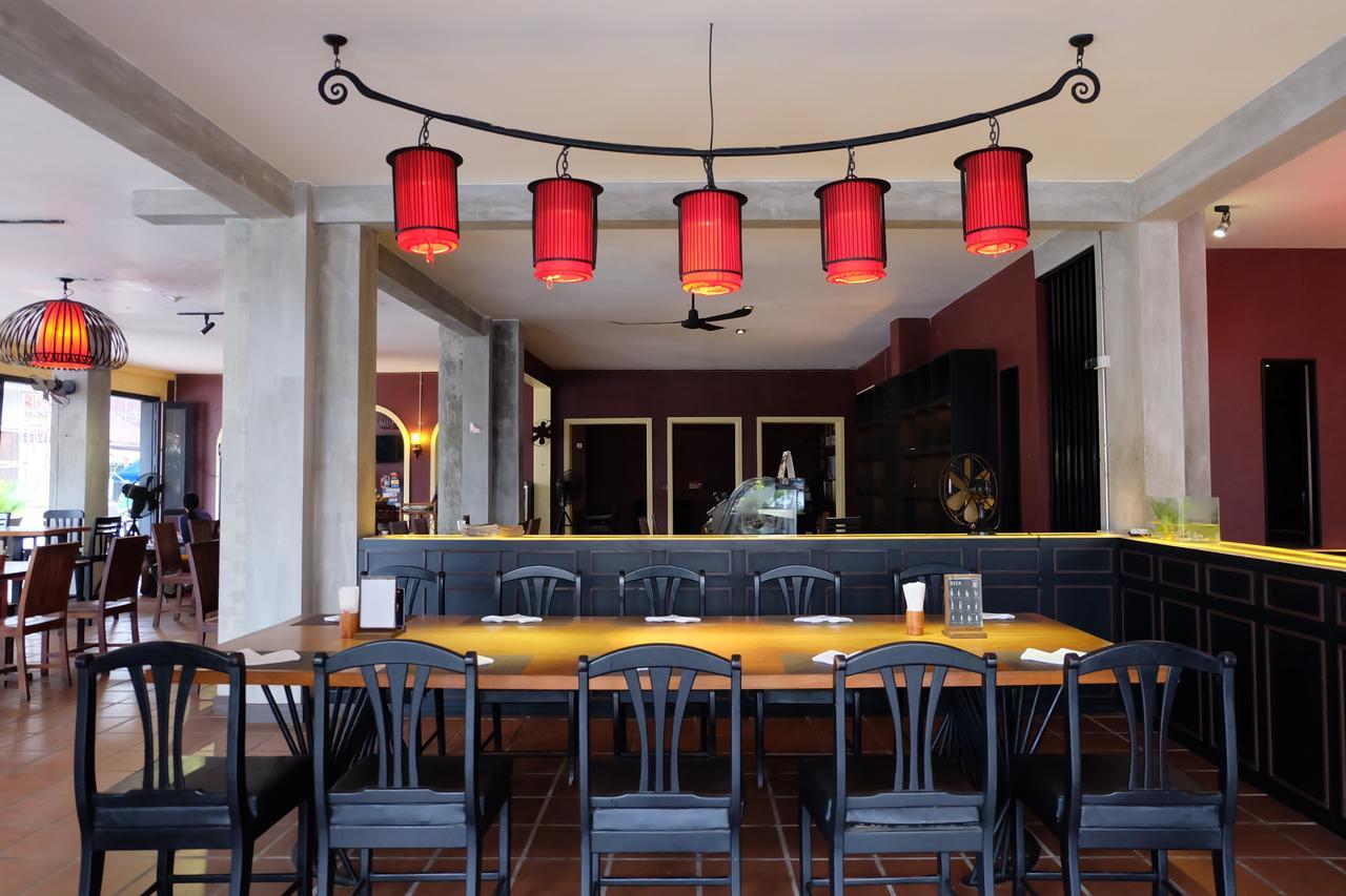Inthira Thakhek Hotel Ngoại thất bức ảnh