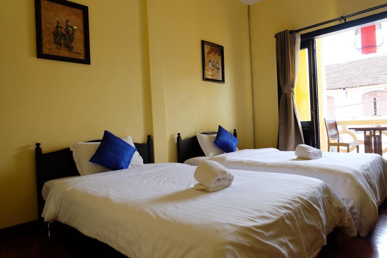 Inthira Thakhek Hotel Ngoại thất bức ảnh