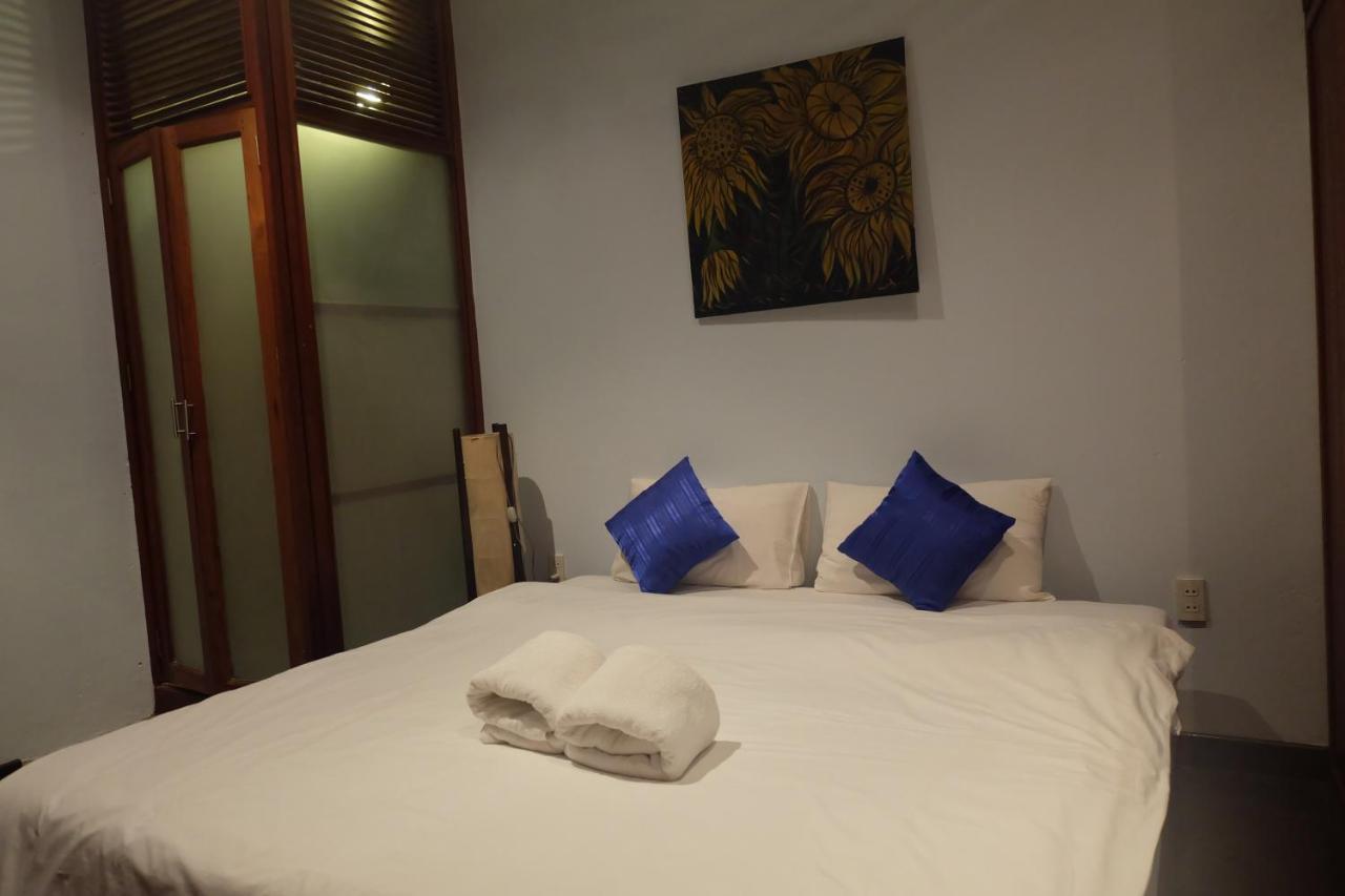 Inthira Thakhek Hotel Ngoại thất bức ảnh